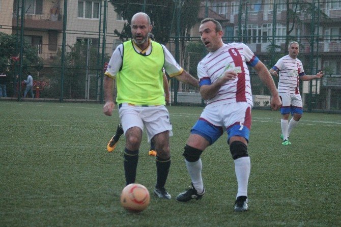 Fenerbahçe-trabzonspor Rekabeti Yalova’da Veteranlar Turnuvasına Taşındı