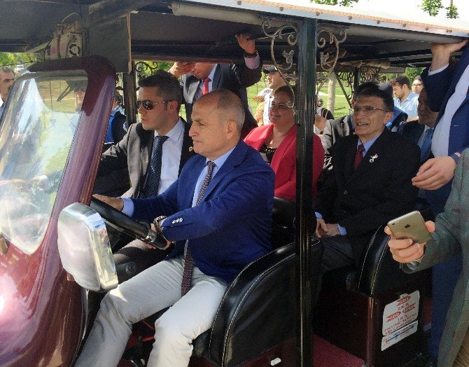 Büyükçekmece’ye Aziz Sancar’ın Heykeli Dikilecek