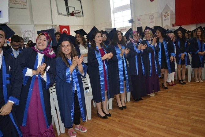 Alaplı Myo’da Mezuniyet Coşkusu