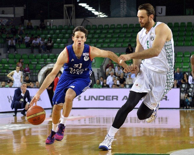 Anadolu Efes Finalde