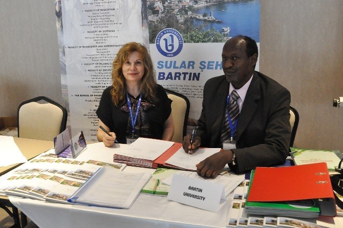 Bartın Üniversitesi’ne 3 Kıtadan Öğrenci Gelecek