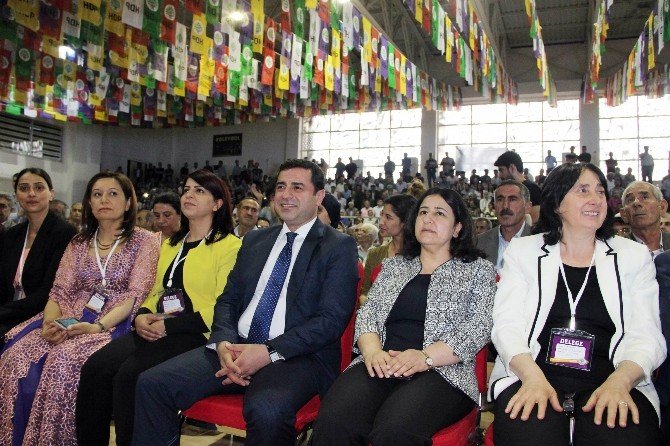 Demirtaş, Partisinin Diyarbakır Kongresine Katıldı