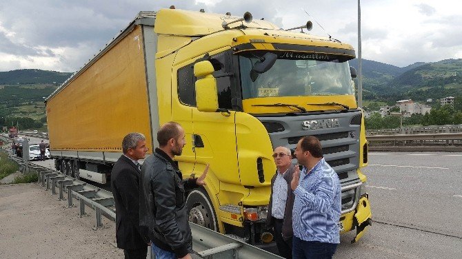 Hurdaya Dönen Araçtan Yara Almadan Çıktılar
