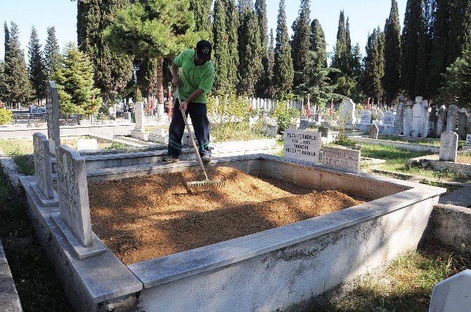 Trabzon Büyükşehir Belediyesi 5 Ayrı Arazide Defin Hizmeti Veriyor