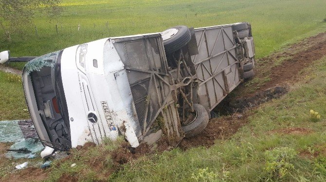Yozgat’ta Otobüs Devrildi: 40 Yaralı