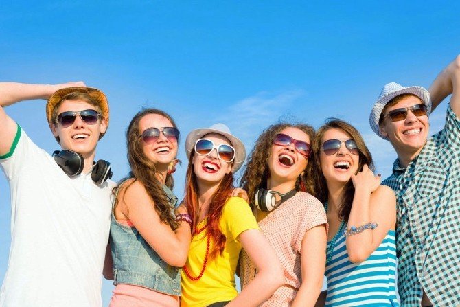 Yaz Aylarında Gözlere Dikkat