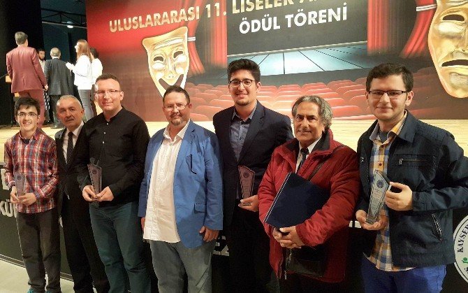 Tiyatronun Oscarları Kılıçaslan’a