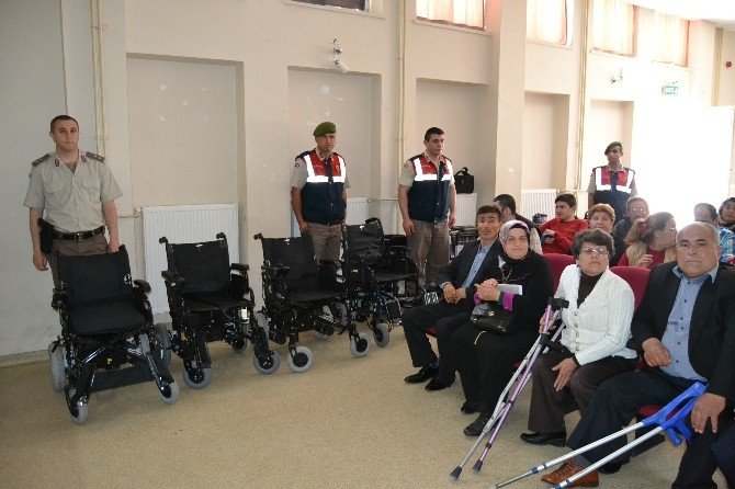 Alaçam’da Engelliler Sevindirildi