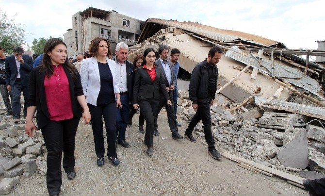 Hdp Eş Genel Başkanı Figen Yüksekdağ, Yüksekova’da İncelemelerde Bulundu