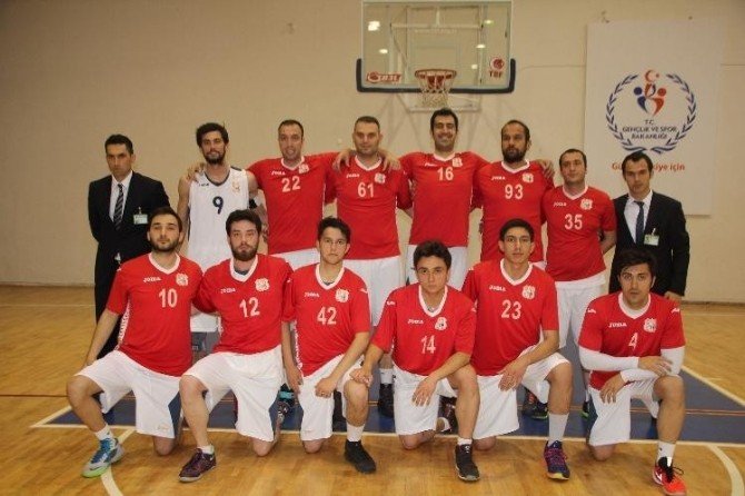 Bilecik Belediyespor Başantrenörü Yeşer Karabulut Sezonu Değerlendirdi