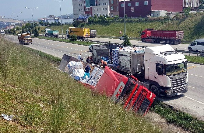 Samsun’da Tır Devrildi