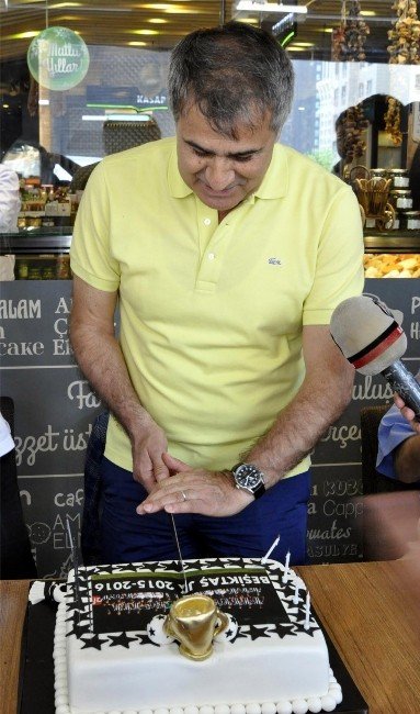 Şenol Güneş’e Sürpriz Doğum Günü