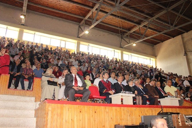 Çarşamba Myo 750 Mezun Verdi