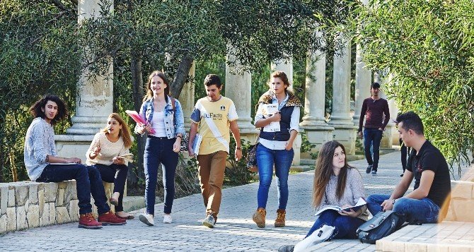 Yakın Doğu Üniversitesi Öğrenci Yerleştirme Ve Burs Sıralama Sınavı Yarın Yapılacak