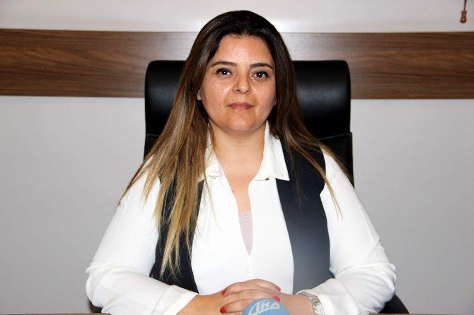 Çatlı, Meral Akşenir’i Desteklediğini Açıkladı