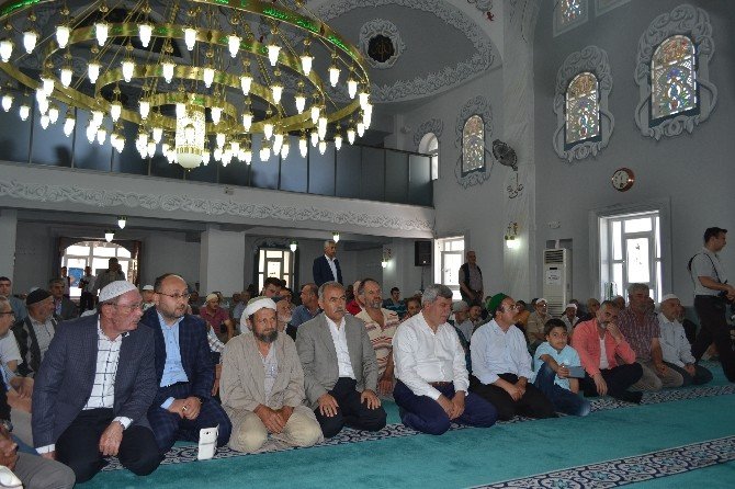 Karamürsel Akçat Camii Dualarla Açıldı
