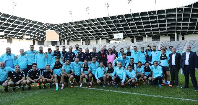 A Milli Takım Slovenya Maçı Hazırlıklarını Tamamladı