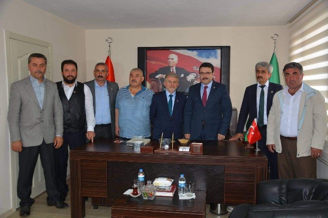 Ortahisar Belediye Başkanı Av. Ahmet Metin Genç, Ortahisar Ziraat Odası’nı Ziyaret Etti.
