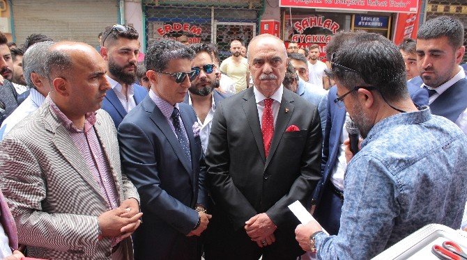 Türk Milli Takımının Eski Kuaförü Elazığ’da