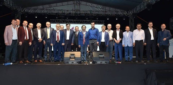 Karadeniz Gecesi Dostluk Buluşmasına Dönüştü