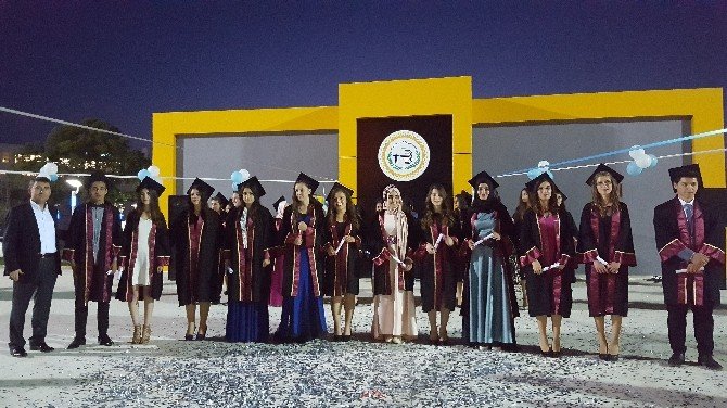 Bozüyük İmkb Anadolu Lisesi 7.’inci Dönem Mezunlarını Verdi