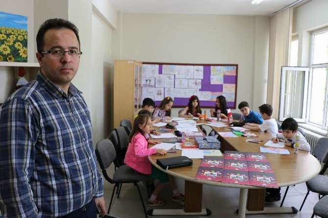 Minik Öğrenciler Kendi Hikaye Kitaplarını Yazdılar