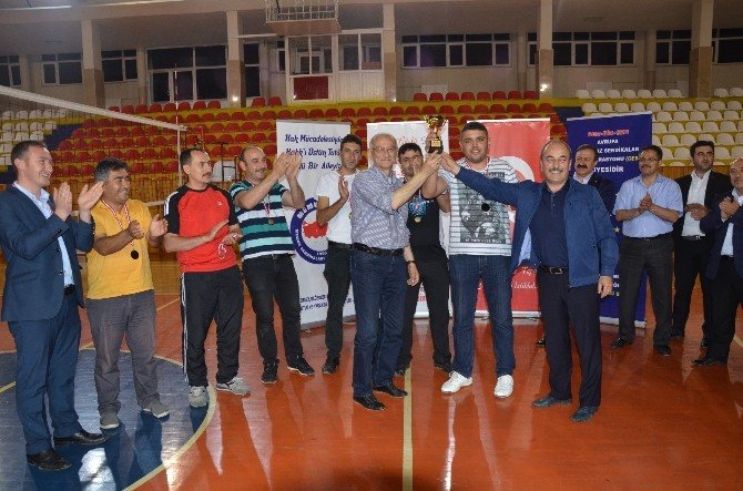 Tokat’ta Birimler Arası Voleybol Turnuvası