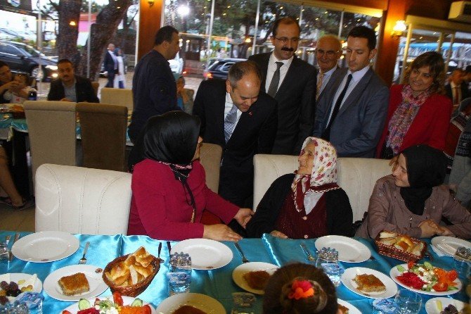 Bakan Kılıç, Şehit Yakınları İle İftar Açtı