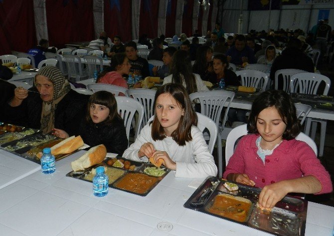 Kosova’da İlk İftar Heyecanı