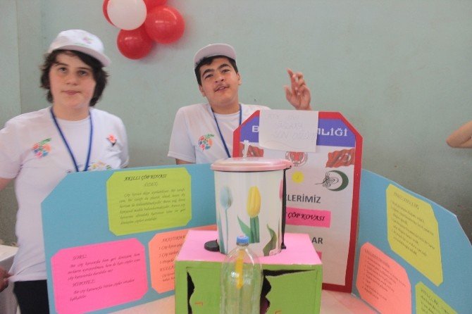 Tavşanlı Fatih Ortaokulu’nda Bilim Sergisi