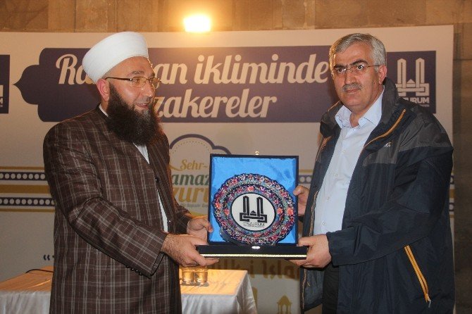 Ramazan’ın İlk Sohbetini Muhammed Şevket Gökşan Hoca Verdi