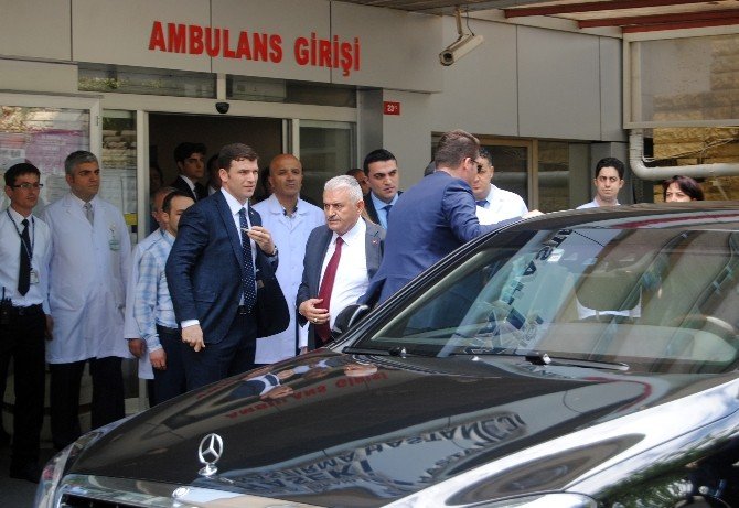 Başbakan Yıldırım, Haseki’de Tedavileri Süren Yaralıları Ziyaret Etti