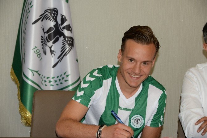 Atiker Konyaspor Deni Milosevic İle 3 Yıllık Sözleşme İmzaladı