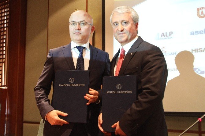 Anadolu Üniversitesi’nde Sayp İmza Töreni