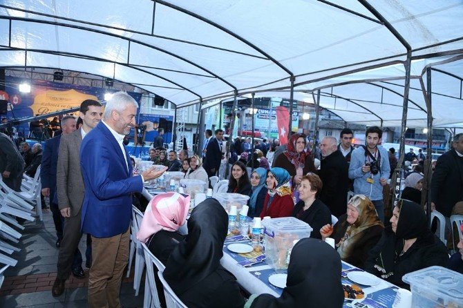 Başkan 28 Gün Halkla İftar Açacak
