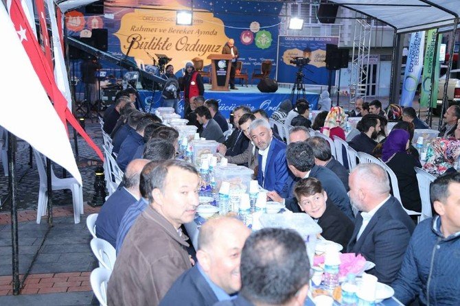 Başkan 28 Gün Halkla İftar Açacak