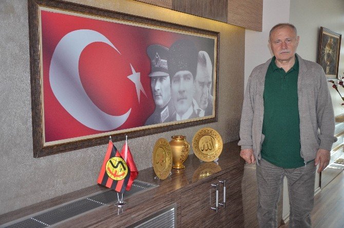 Eskişehir’in ’Vali Baba’sı, "Eğer İmkan Ve Güç Olsa Eskişehirspor’u Kimseye Muhtaç Ettirmem"