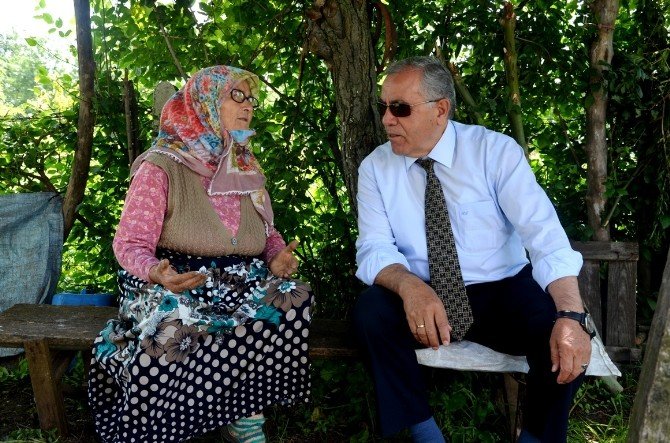Yaşlı Kadına Kaymakamlıktan Yardım Eli