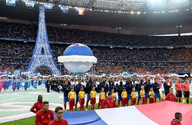 Euro 2016’ya Dev Açılış