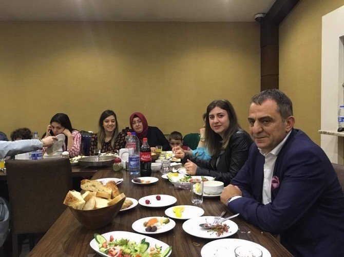 Yomra Belediyesi Personeli İftarda Buluştu
