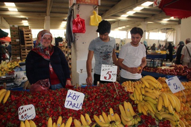 Ramazan Ayı’yla Birlikte Muza Yüzde 50 Zam Geldi