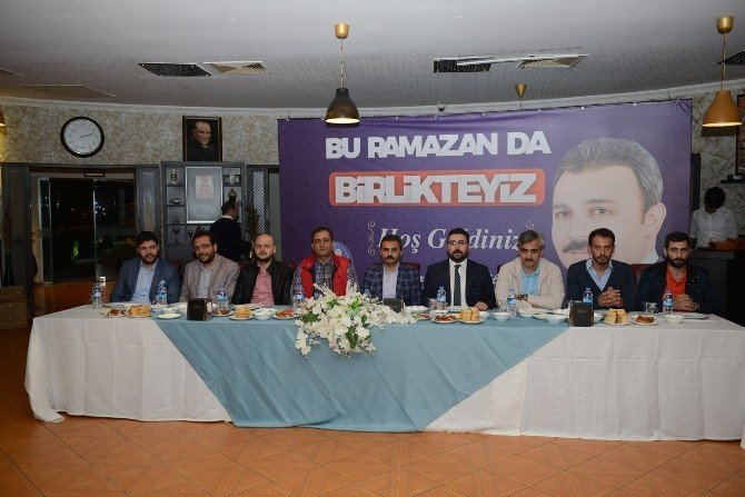 Başkan Külcü, Gençlerle Birlikte Sahur Yaptı