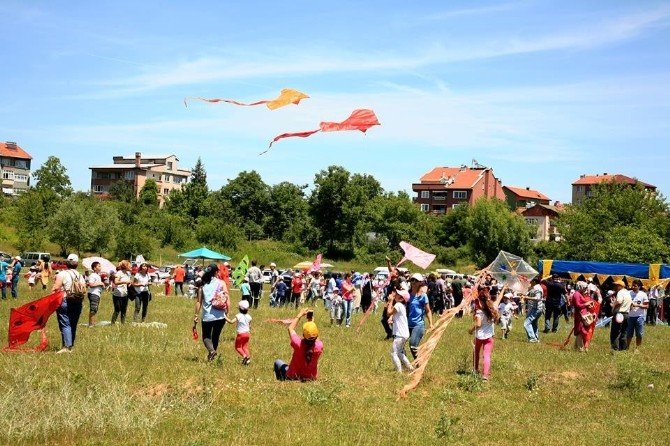 Çaycuma’da Geleneksel Uçurtma Şenliği Yapıldı