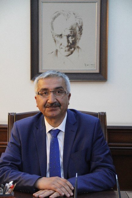 Vali Kılıç Göreve Başladı