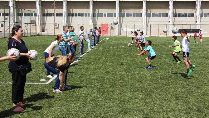 Manisa’da ‘Ailemle Spor Yapıyorum’ Projesi Büyük İlgi Görüyor