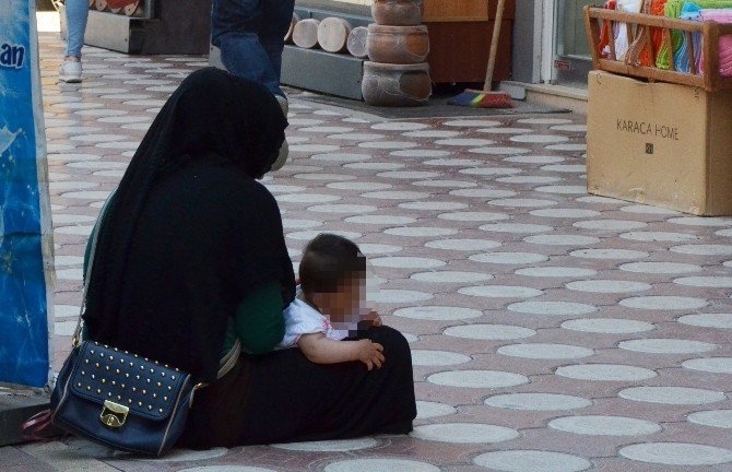 Suriyeli Dilenciler Bafrayı Mesken Tuttu