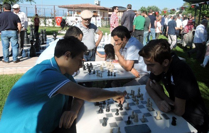 Parklarda "Satranç" Projesi