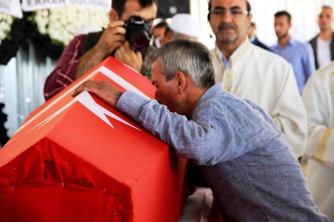 Şehit Polis Memuru Gaziantep’te Toprağa Verildi