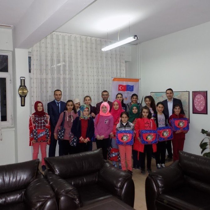 Bayder’den Kız Çocuklarının Eğitimine Önemli Katkı