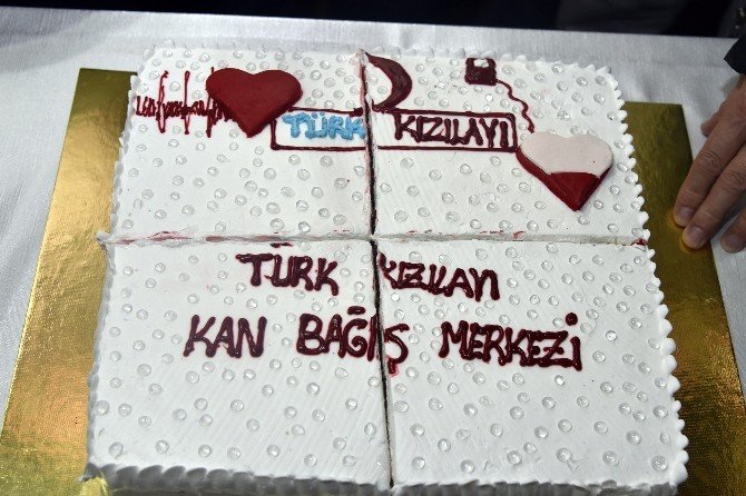 Gümüşhane’de Dünya Gönüllü Kan Bağışçıları Günü